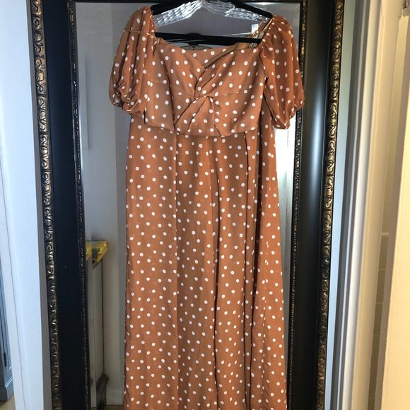 L'ATISTE Other - L'atiste: Polka Dot Set - Wide Leg and Crop Top